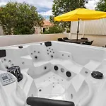 #266 Luxury Jacuzzy & Premium Βίλα *