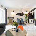 #266 Luxury Jacuzzy & Premium