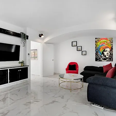 #266 Luxurious Bellagio البوفيرا