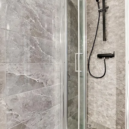 #266 Luxurious Bellagio البوفيرا