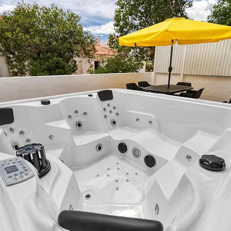 #266 Luxurious Bellagio فيلة *