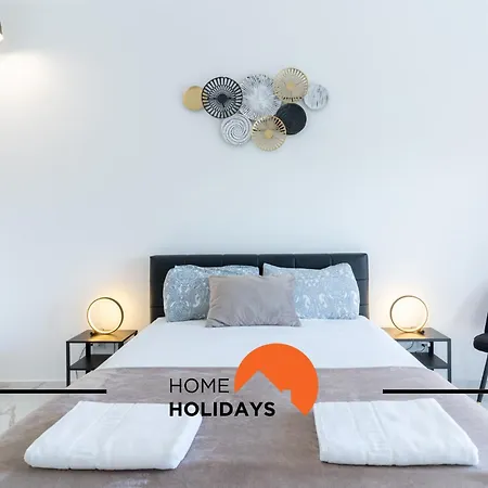 #266 Luxurious Bellagio فيلة