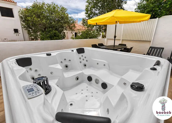 #266 Luxury Jacuzzy & Premium Villa *