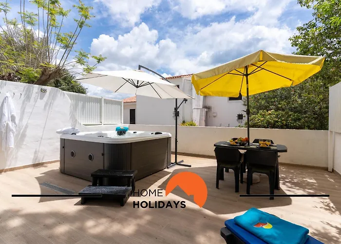 #266 Luxury Jacuzzy & Premium Villa