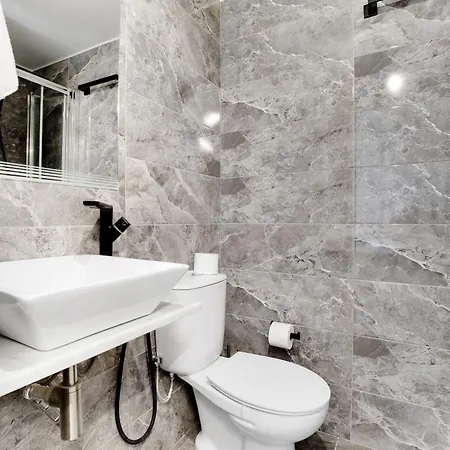 Villa #266 Luxury Jacuzzy & Premium *